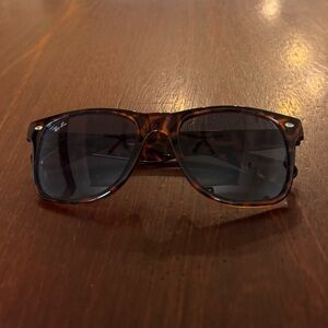 Tortoise Sunglasses with Black Lenses